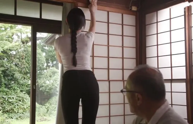 Chồng yêu vỡ nợ, cô vợ đến nhà thầy giáo cũ làm giúp việc thì gặp dê cụ